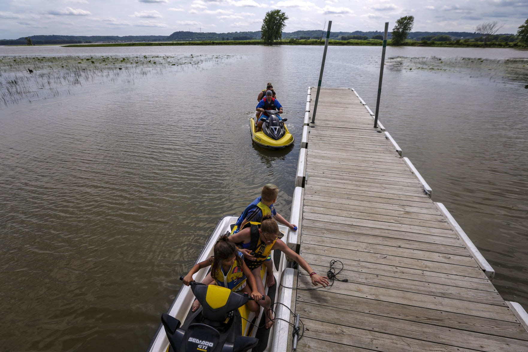 THE GREAT RIVER-0601